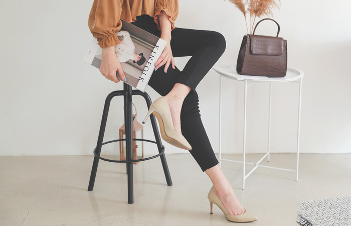 两扣 里面松紧带 Black 紧身牛仔裤