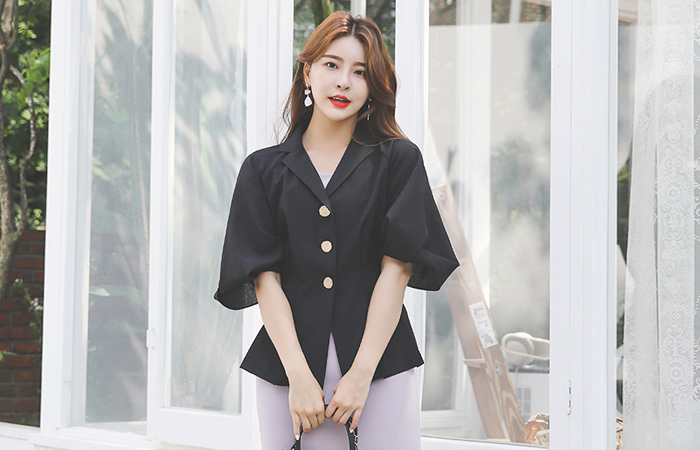 灯笼 袖子 英文字母 金色纽扣 细褶 夹克