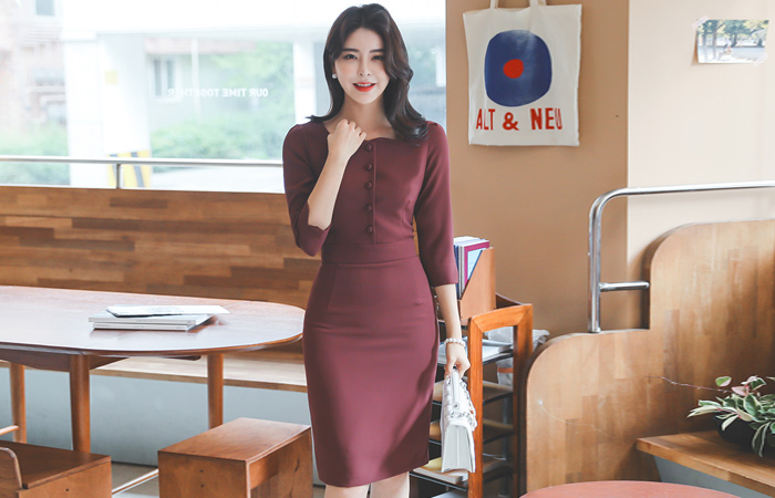 方领 豆扣 H字型 7分袖 连衣裙