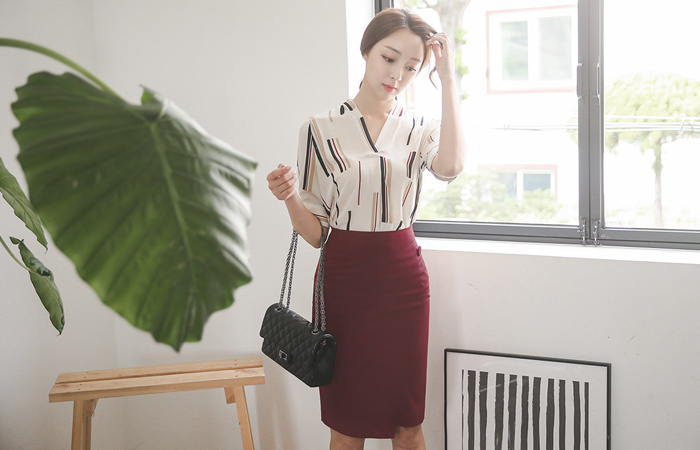 马里恩一圈按钮切口裙子