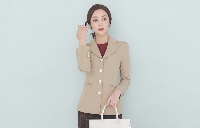 古董 方形 金色纽扣 修身 尖角 夹克