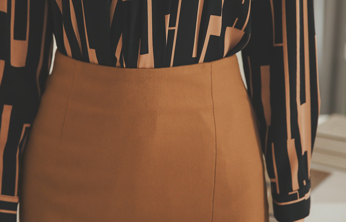 简单斜切口ħ线条裙子