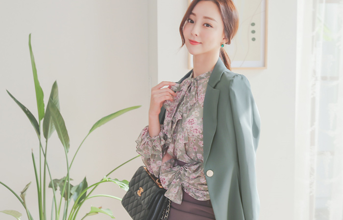 简单 金色纽扣 荷叶边 夹克