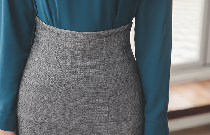 底纹四舍五入teuim裙子