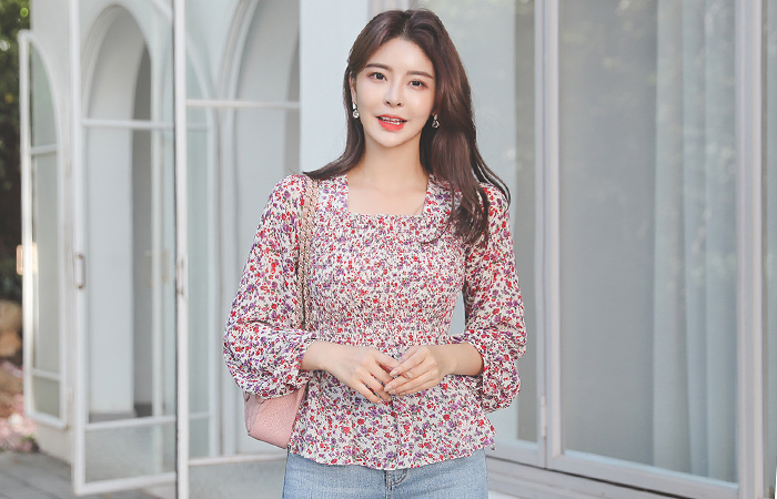 方领 宽松 褶裥松紧带 罩衫