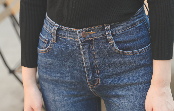 不规则 裁剪 深 水洗 紧身裤