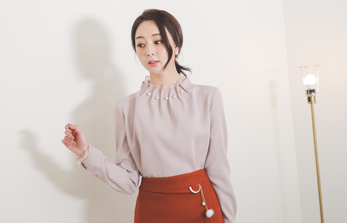 透明硬纱花边褶皱珍珠衬衫