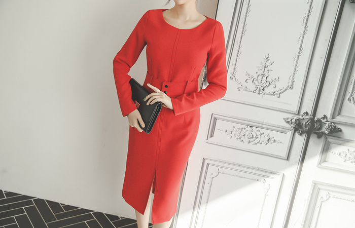 现代缝缝MIDI连衣裙