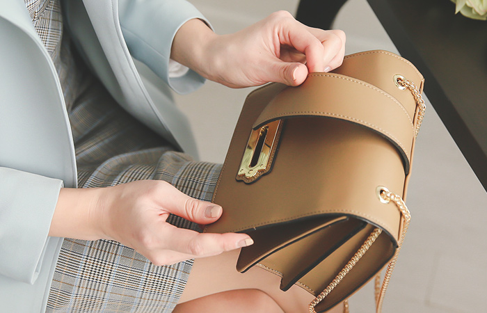 [模特穿38次]古风 黄金链条 斜挎包