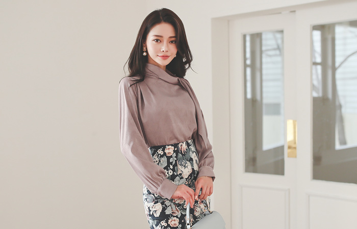 去皱纹 绸缎 不规则 围巾领 罩衫