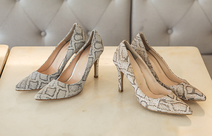 [模特穿40次]蛇皮图案 珍珠 奢华裙 尖头高跟鞋