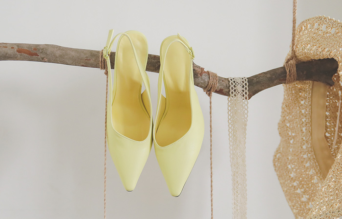 [模特穿40次]不规则 形状 春季 露脚后跟鞋 高跟鞋