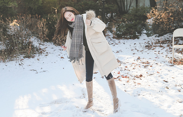 貉子毛花边宽松款羽绒服