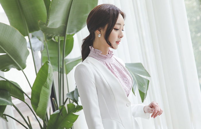 女性化的无领双重底摆夹克Ⅱ