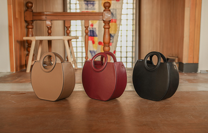 [模特穿43次]环 手球 半月形 手提包