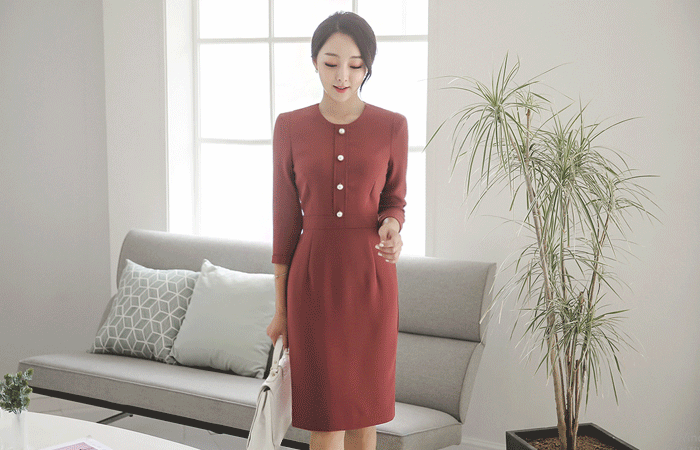 可可珍珠扣连衣裙