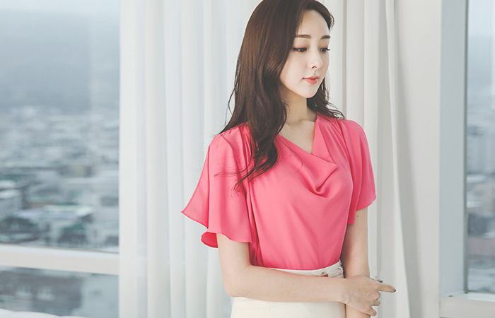 飞袖 开衩 堆领 细褶 罩衫