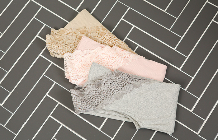 蕾丝V字领贴身心心