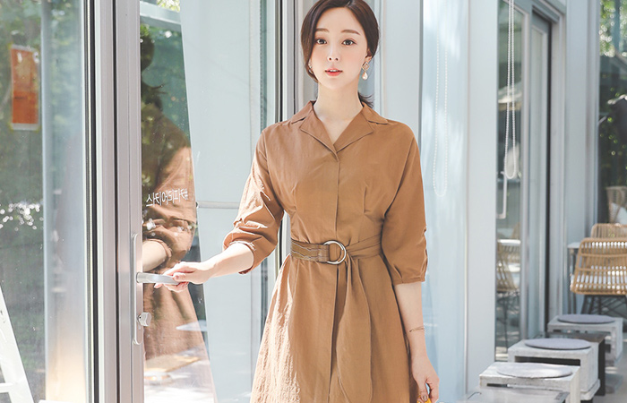 鳄鱼皮带 半开 领子 弹力 连衣裙