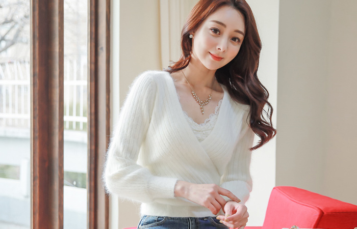 安哥拉曲线绸带裹身羊毛针织