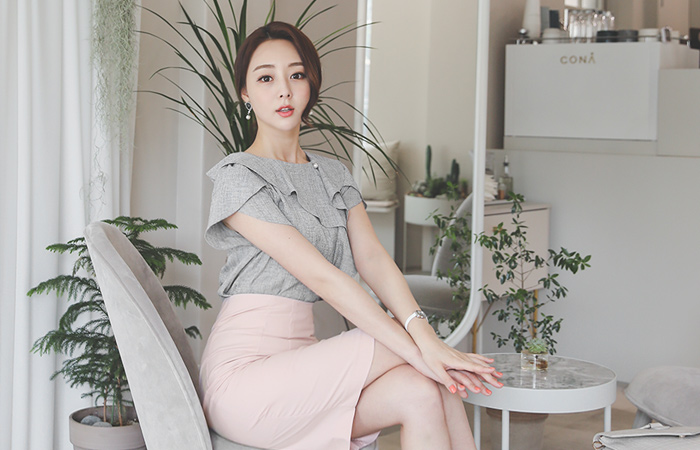 珍珠 荷叶边线条 郁金香袖 渲染 罩衫