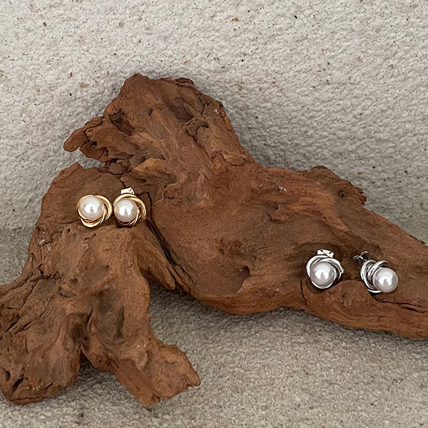 简单 摩登 波浪 珍珠 耳环