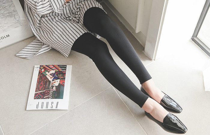 基本的沥青拉丝打底裤