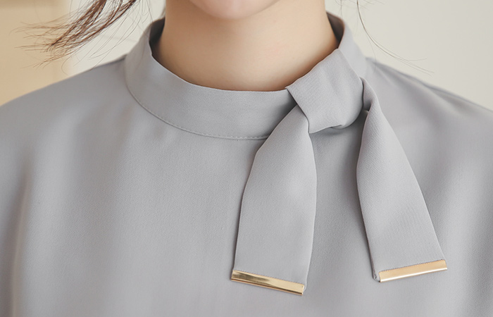 黄金提示蝴蝶结装饰女衬衫（断货）