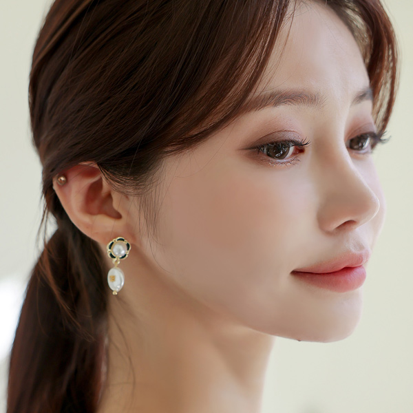 Black 珍珠 花纹 吊坠 耳环