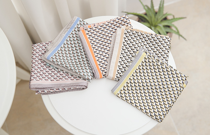 多色 图案 小方 围巾