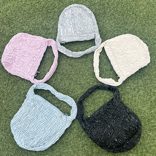 柔色 颜色 褶皱 肩包