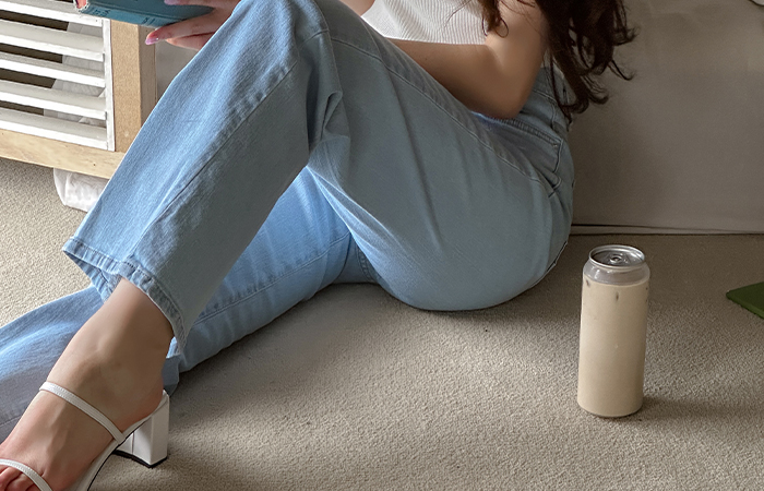 Light-Blue 一字褶皱 喇叭 牛仔色 裤子