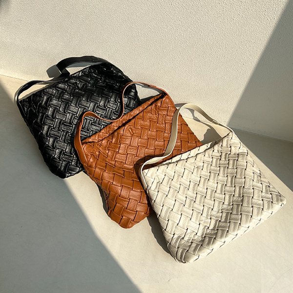 图案 点缀 肩包