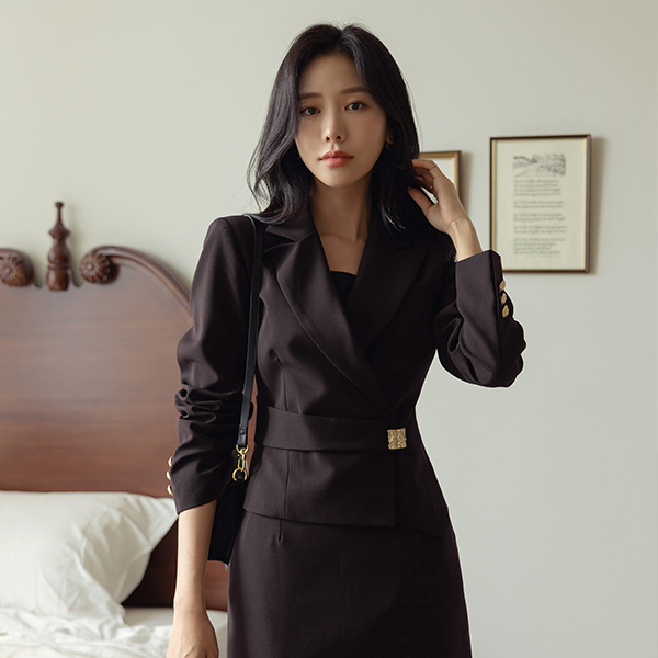 ODE 黄金 点缀 荷叶边 Set-up 夹克