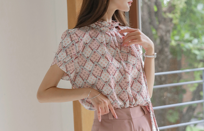 钻石 郁金香 袖 褶裥领 围巾 罩衫