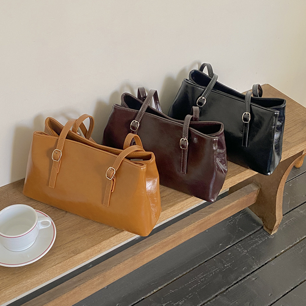 有光泽 带扣 腰带 四角 肩包