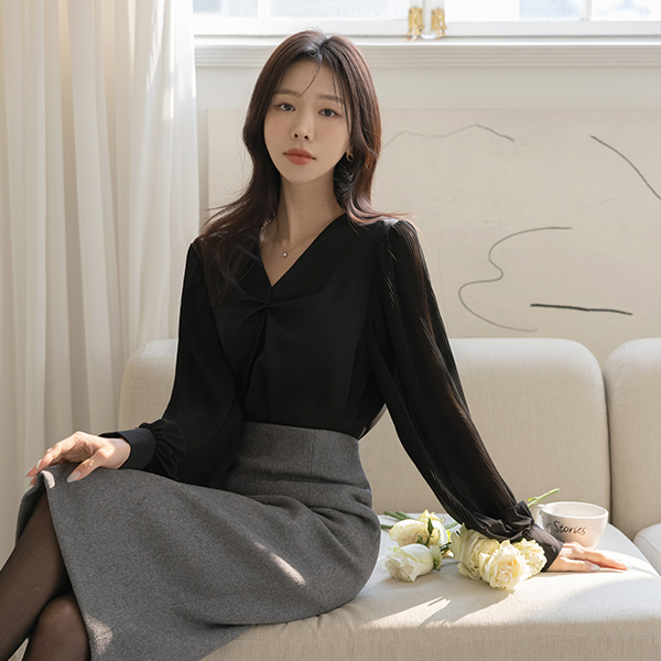 주니 V字领 褶皱 褶皱 袖 罩衫