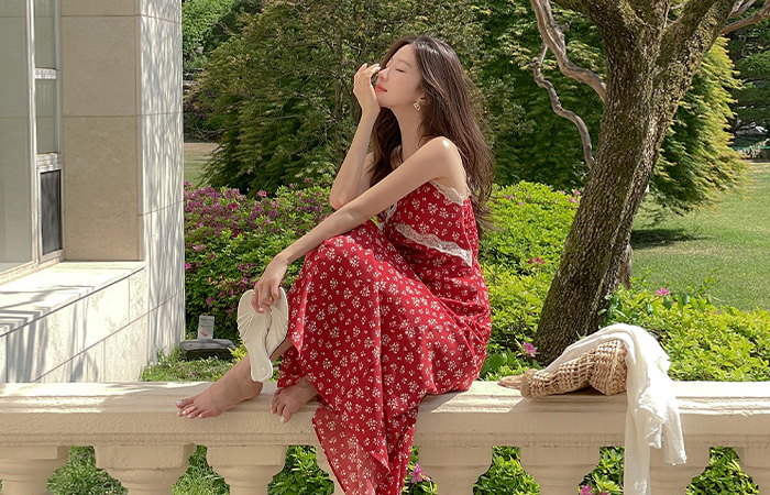 女性化的 碎花 蕾丝 后侧松紧带 背心 长款 连衣裙