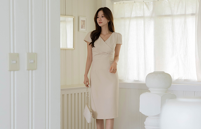 女性化的 裹身风格 修身 泡泡袖 连衣裙