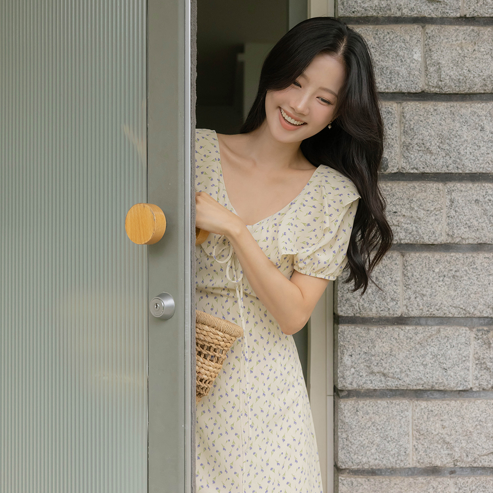 碎花 图案 后面蝴蝶结 连衣裙