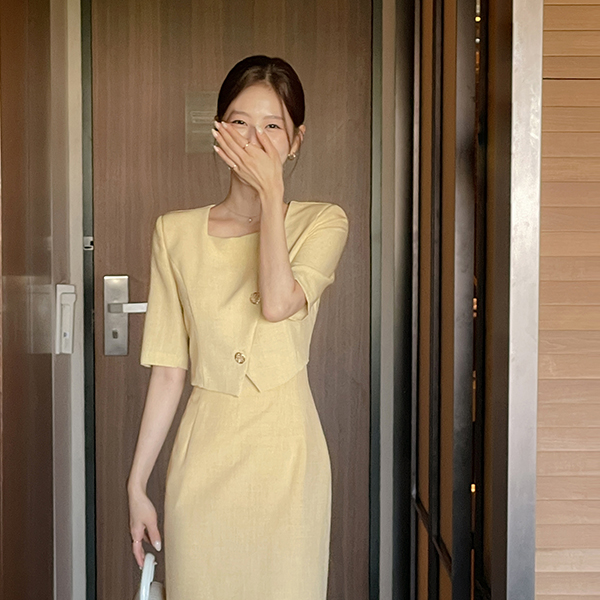 分层 风格 斜线 黄金 扣子 连衣裙