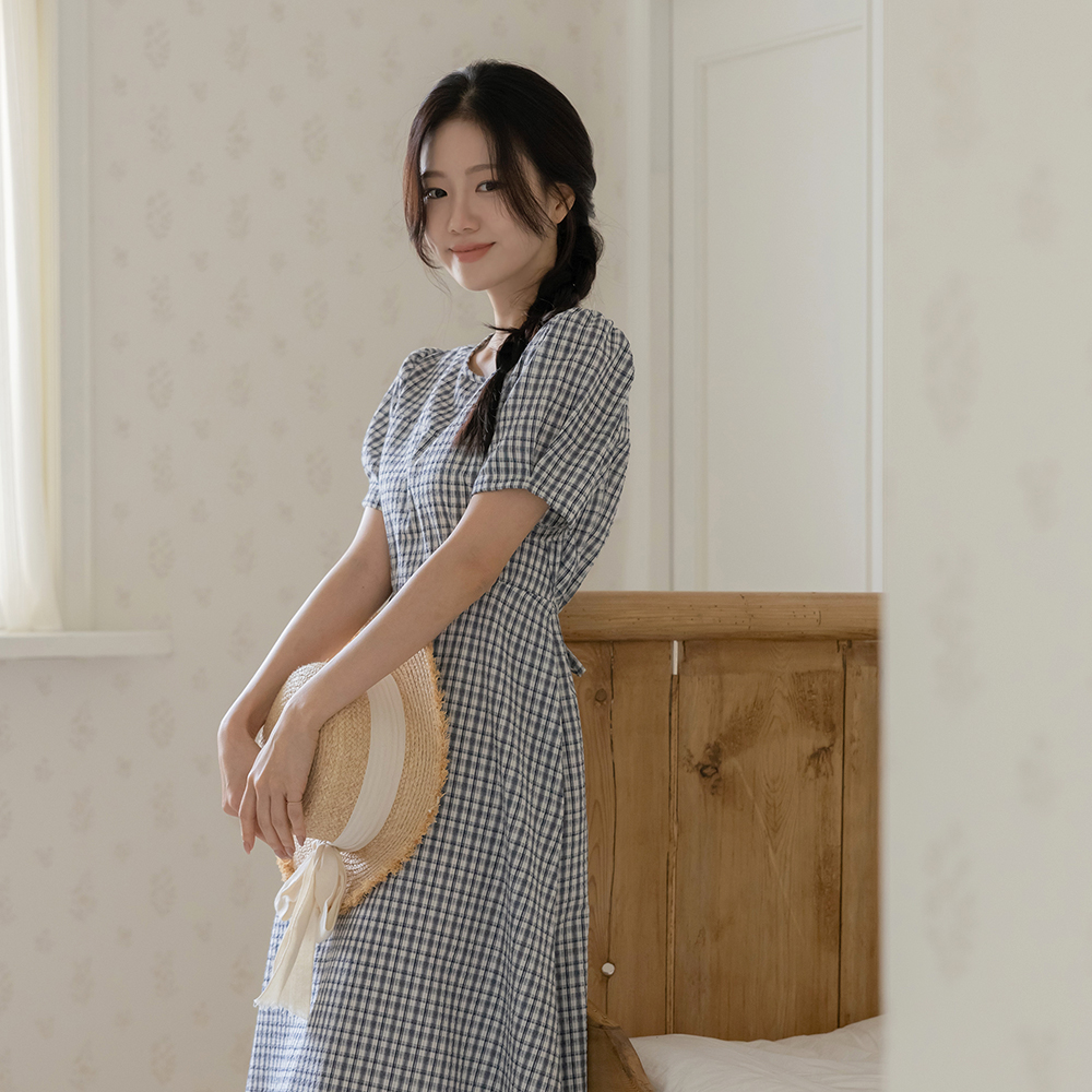 阳光明媚 格子 后面蝴蝶结 A字型 连衣裙