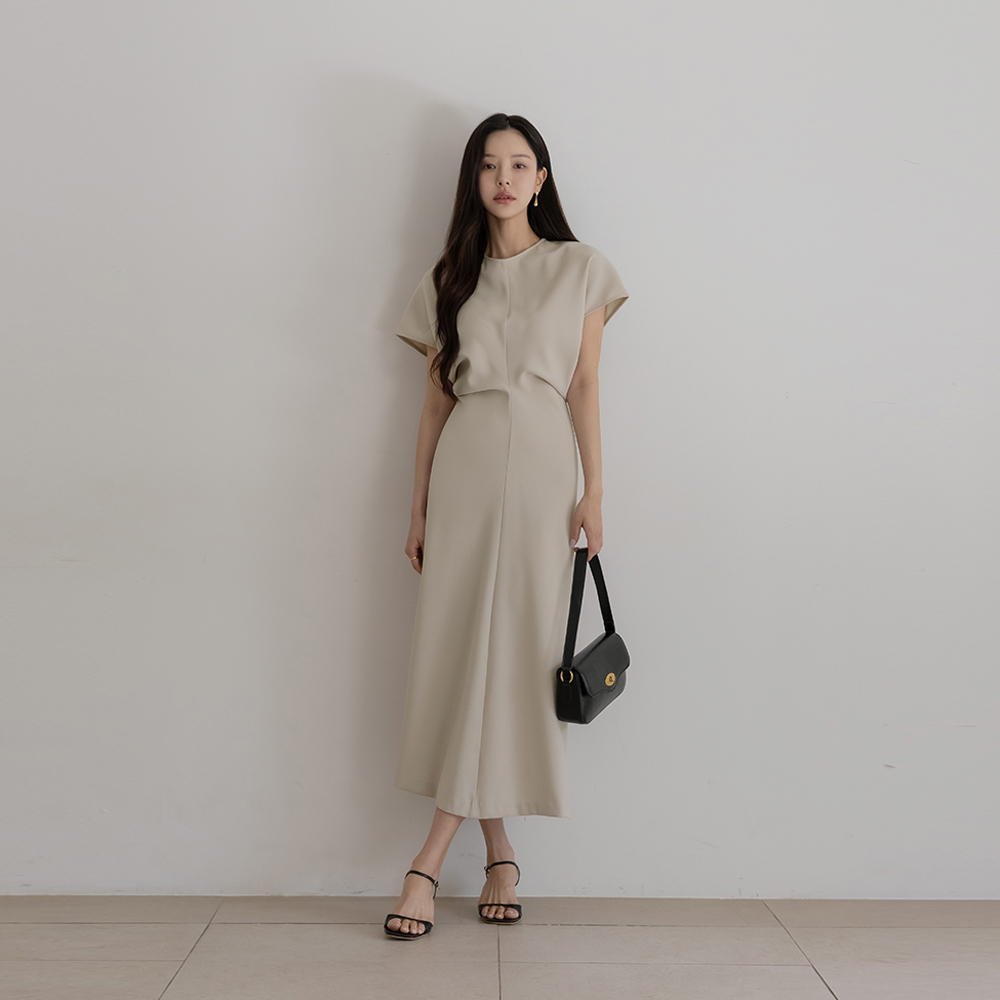 奥黛丽 帽檐袖 내추럴핏 长款 连衣裙