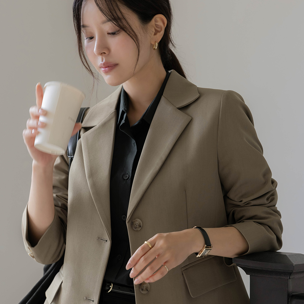 摩登 细纹 基本 夹克(fall)
