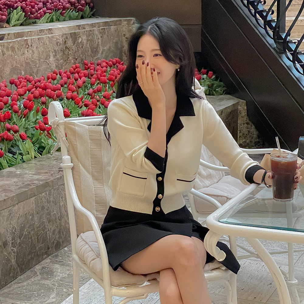 女性化的 领子 配色 开衫 针织衫