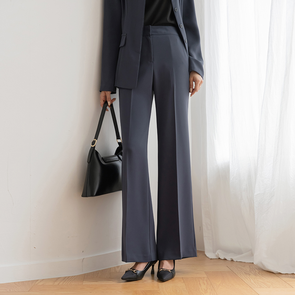 劳拉 宽绰 Set-up 宽松长裤