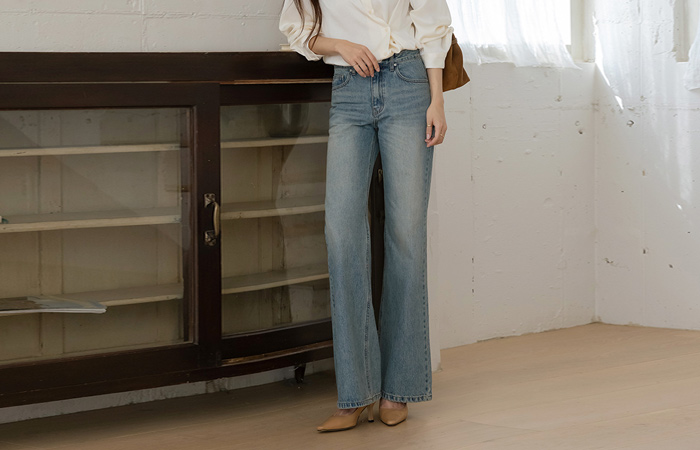 日常 喇叭 合适 喇叭 牛仔色 裤子