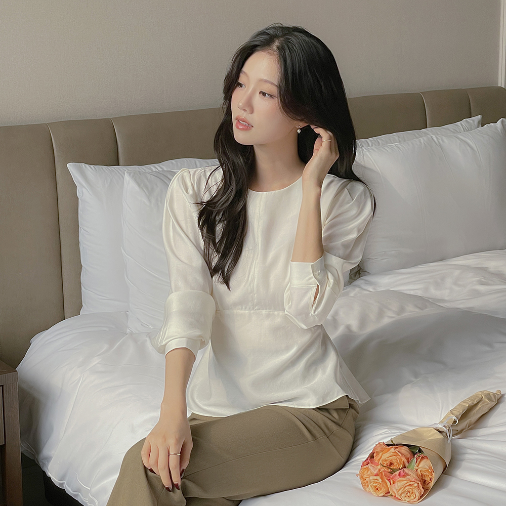 荷叶边 后面蝴蝶结 泡泡袖 羊毛 罩衫