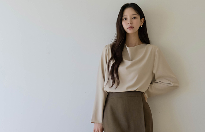 Mine 女性化的 堆领 罩衫