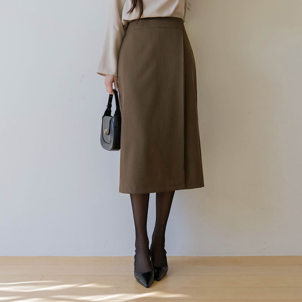 裹身风格 后侧松紧带 长款 裙子